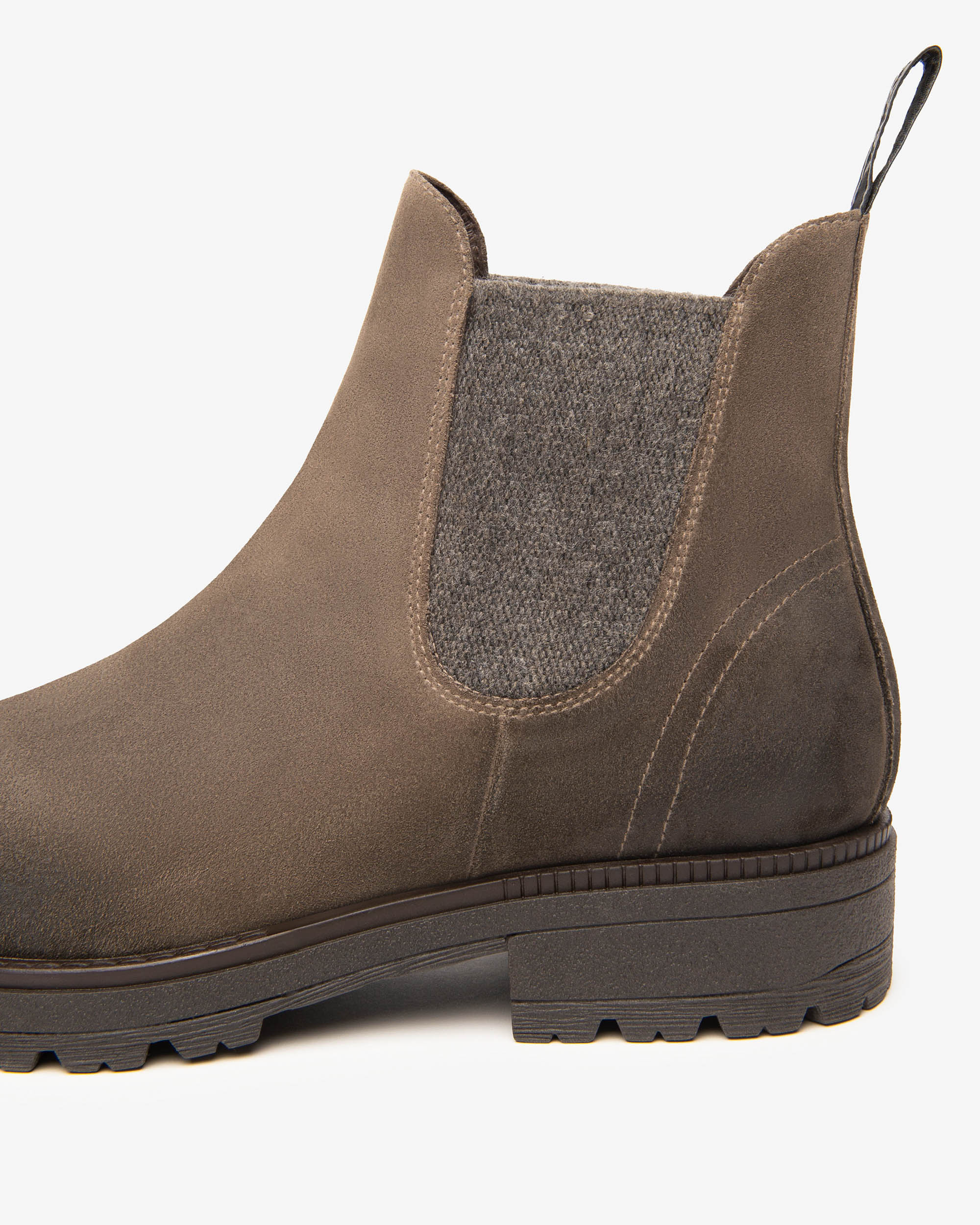 NeroGiardini Stivaletti chelsea da uomo in camoscio - Musto Calzature srl