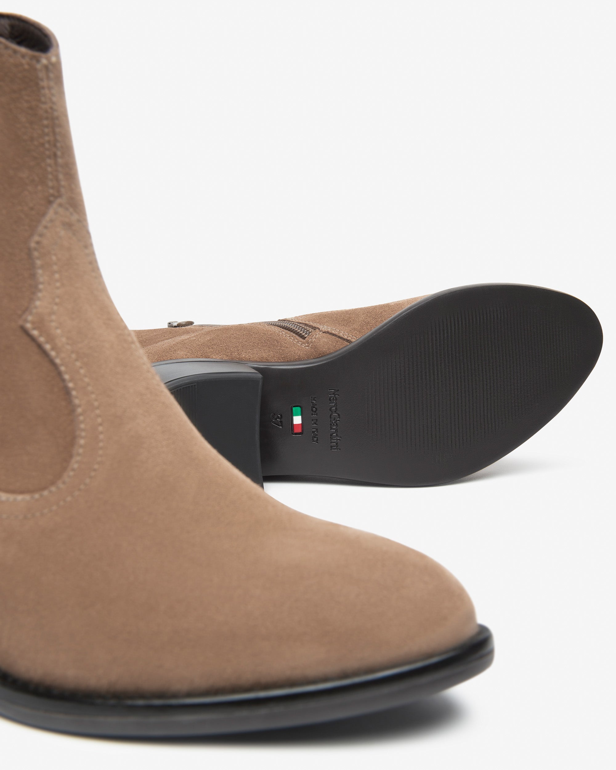 NeroGiardini stivaletti texano da donna in camoscio - Musto Calzature srl