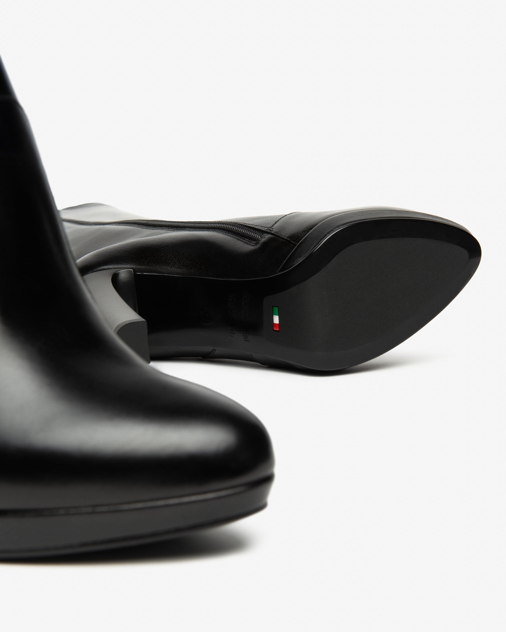 NeroGiardini Stivali da donna in pelle con tacco alto e plateau - Musto Calzature srl