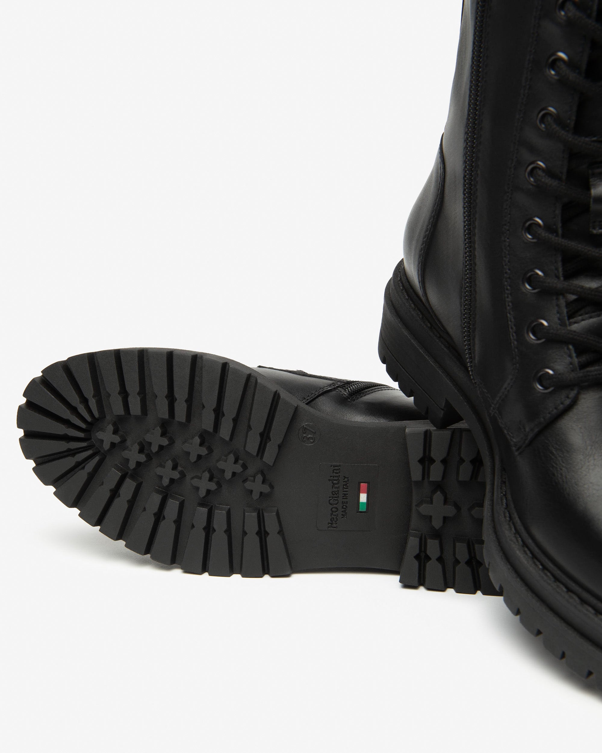 NeroGiardini Anfibi da donna in pelle con fibbia laterale - Musto Calzature srl