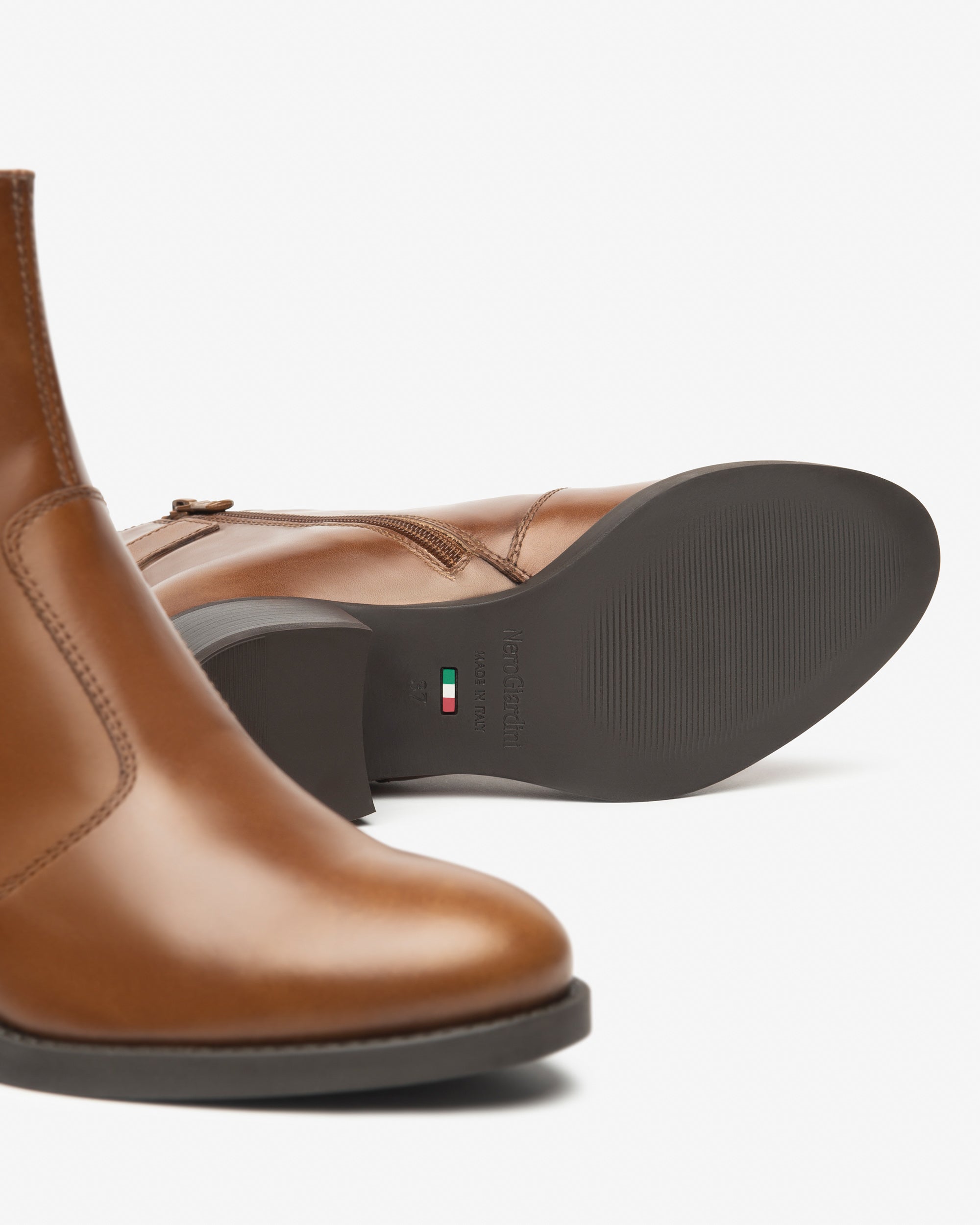 NeroGiardini stivaletti da donna in pelle con tacco medio - Musto Calzature srl