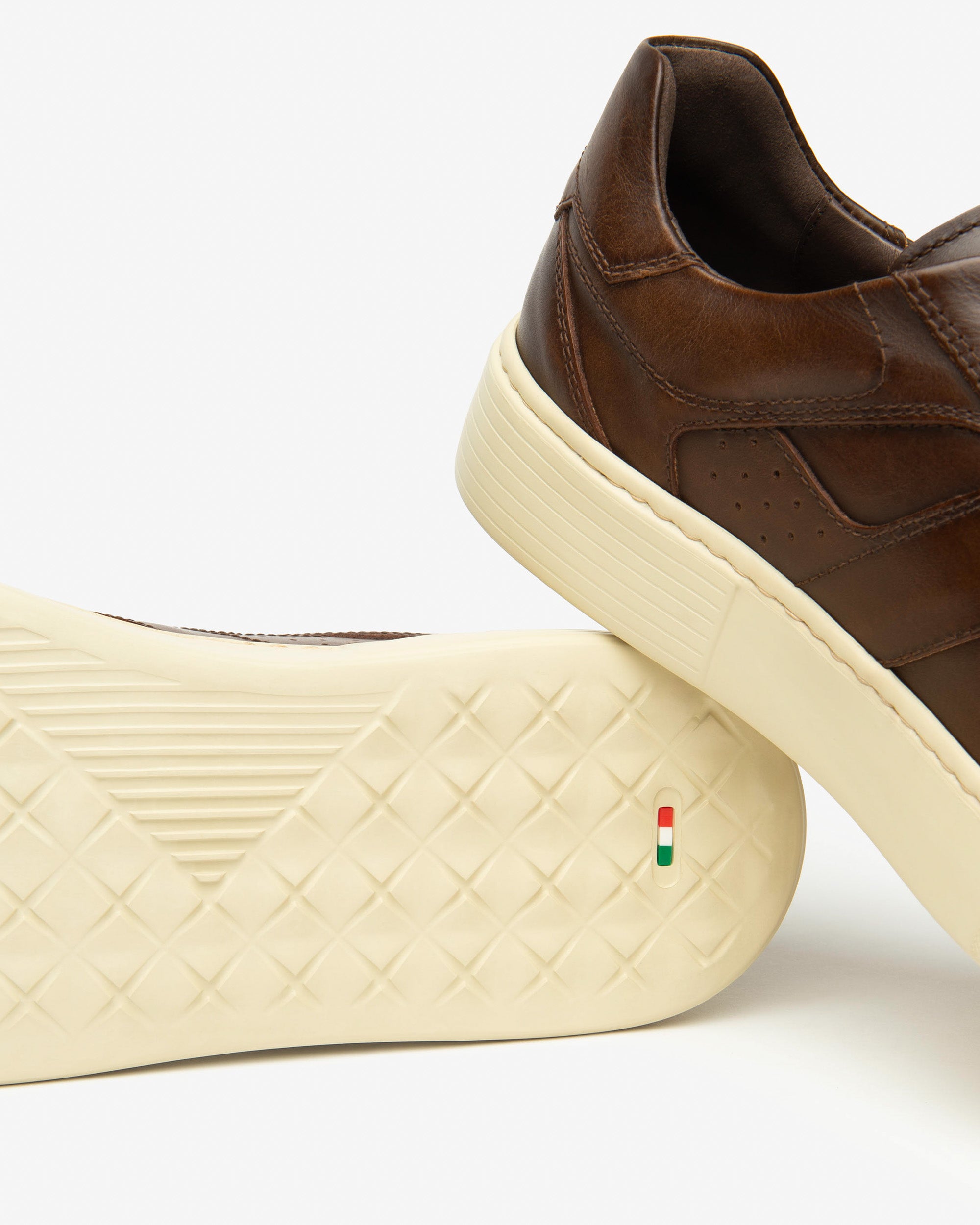 NeroGiardini sneakers da uomo in pelle - Musto Calzature srl