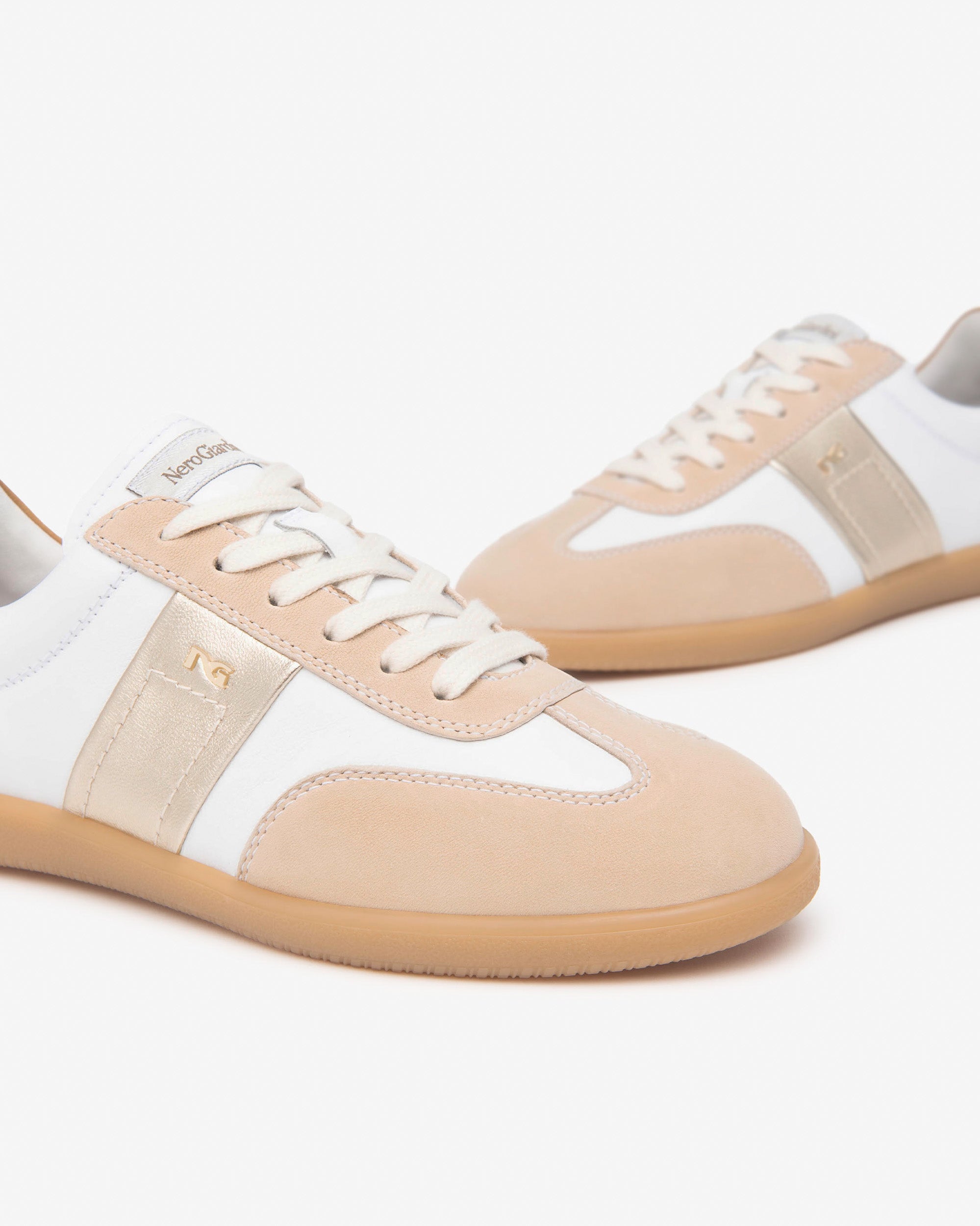 NeroGiardini sneakers da donna in pelle e camoscio - Musto Calzature srl