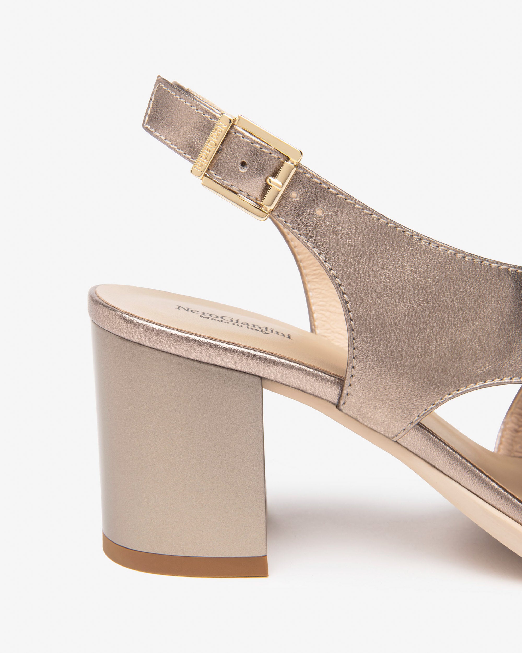 NeroGiardini sandali donna in pelle con fasce incrociate - Musto Calzature srl