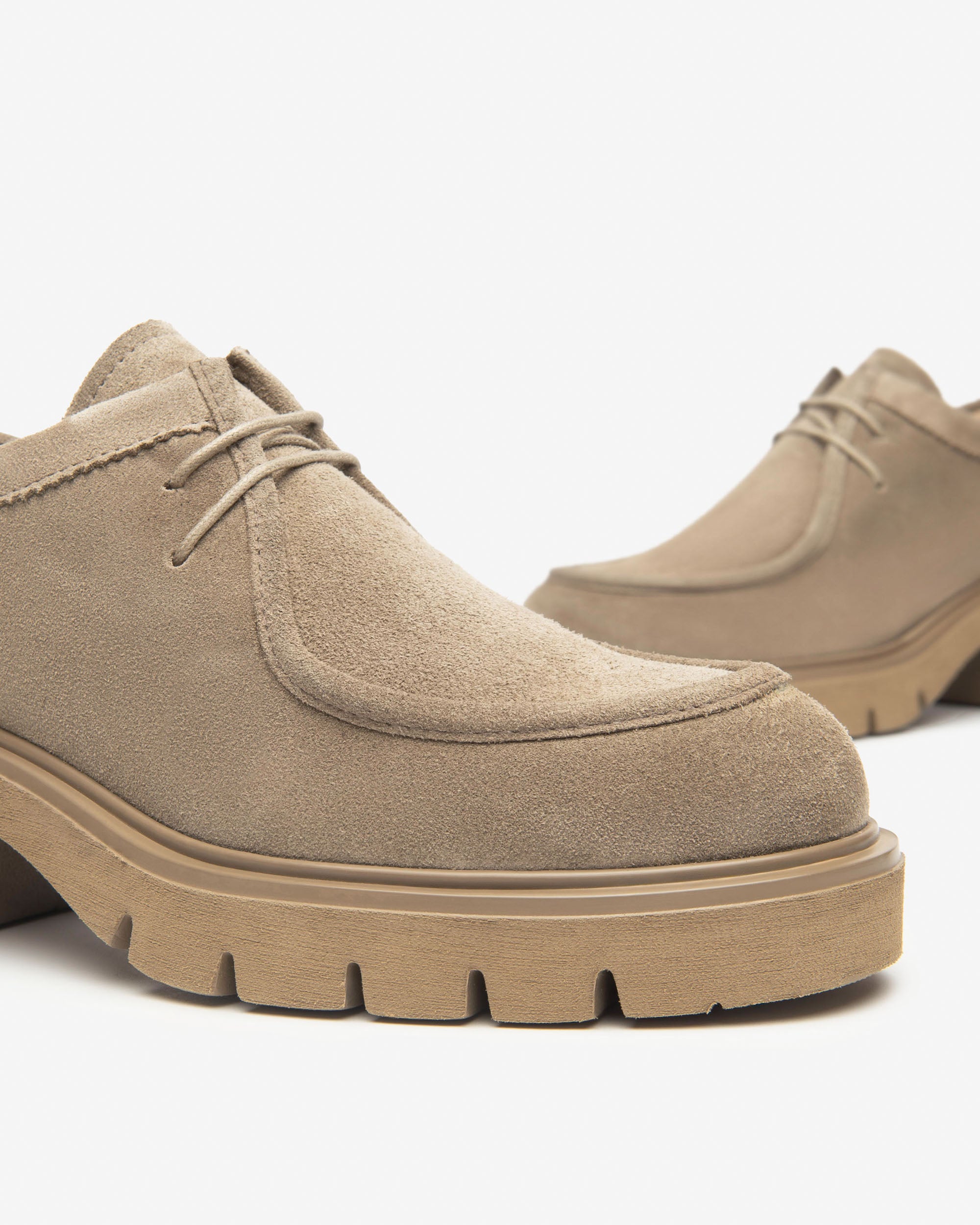 NeroGiardini stringate da donna in camoscio con suola alta - Musto Calzature srl