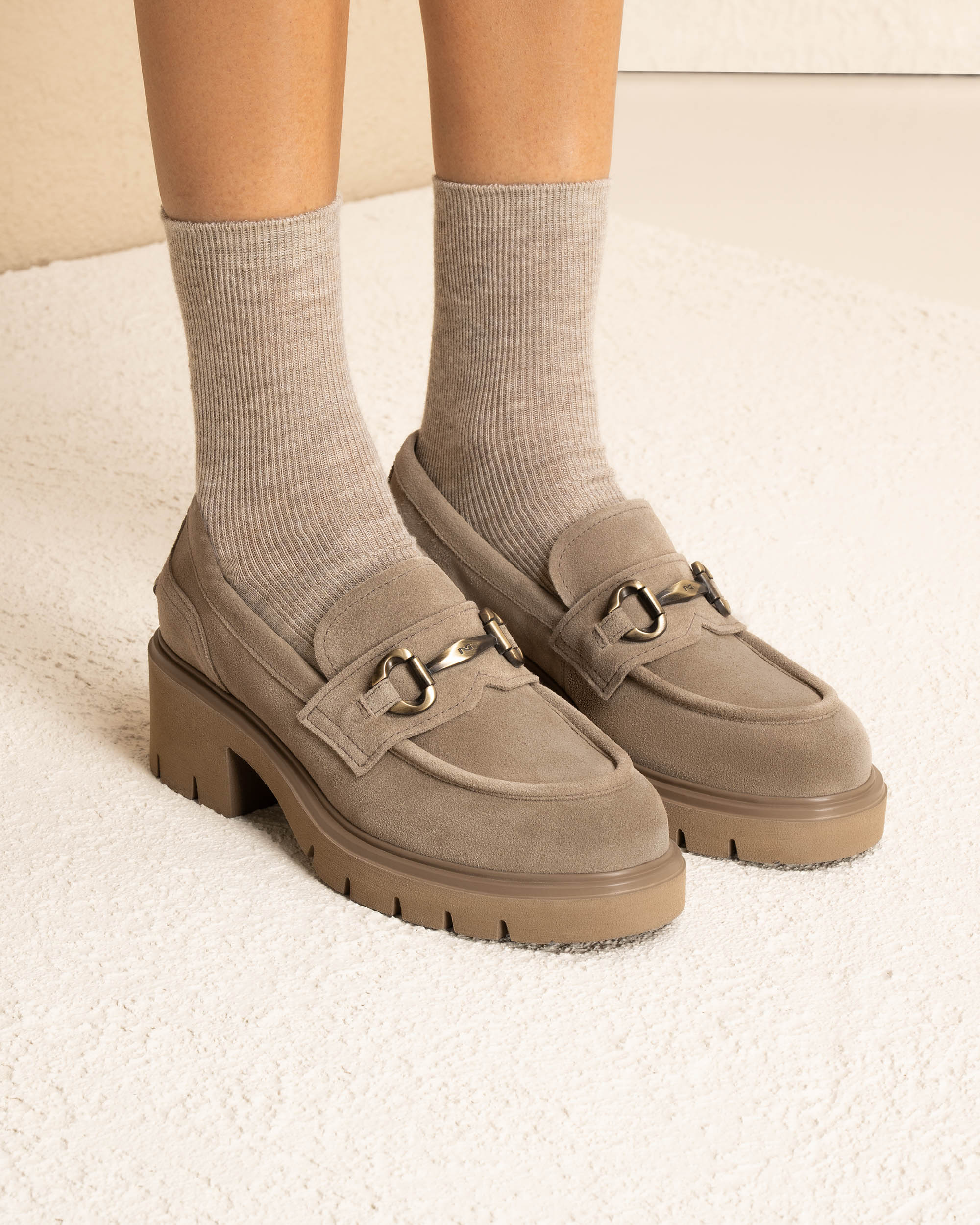 NeroGiardini Mocassini donna in camoscio con suola alta - Musto Calzature srl