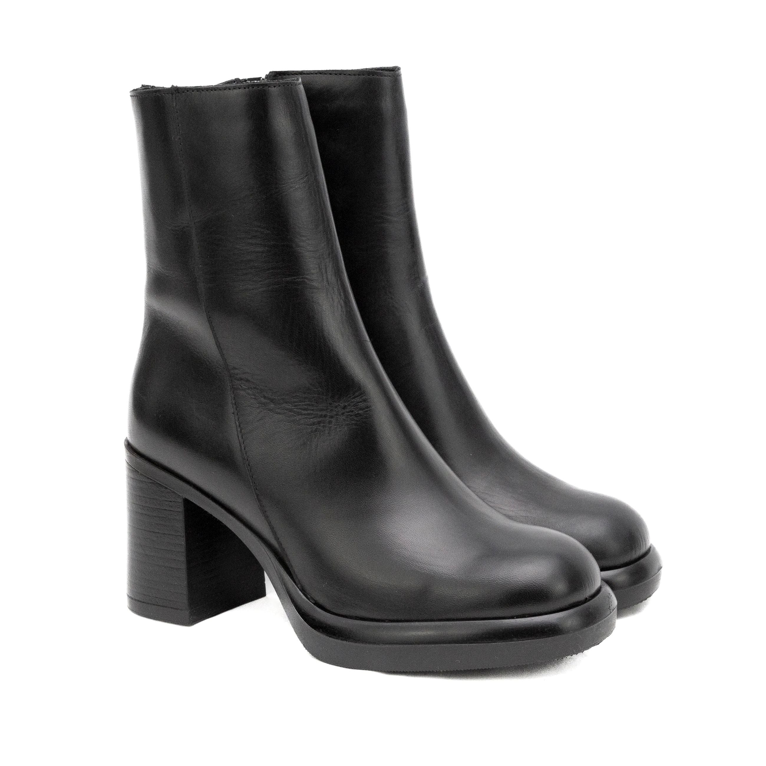 MUSTO Stivaletti VITELLO ANNE TR2024 - Musto Calzature srl