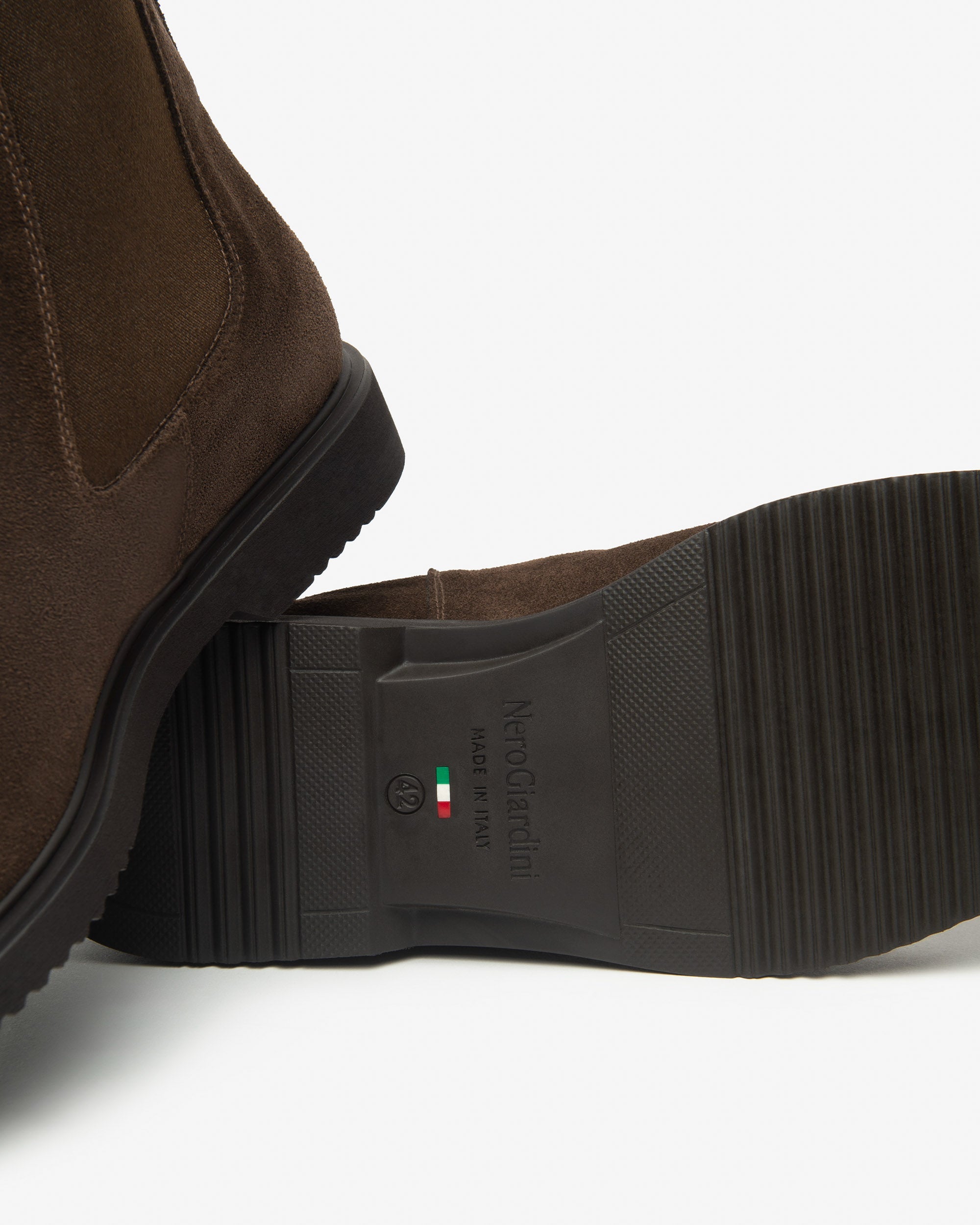 NeroGiardini Stivaletti da uomo in pelle scamosciata - Musto Calzature srl