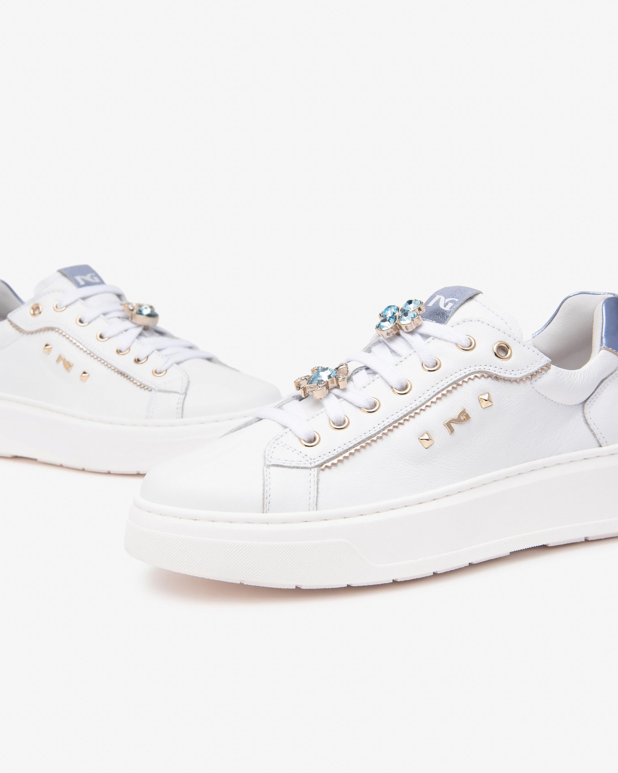 NeroGiardini sneakers donna in pelle con charms - Musto Calzature srl