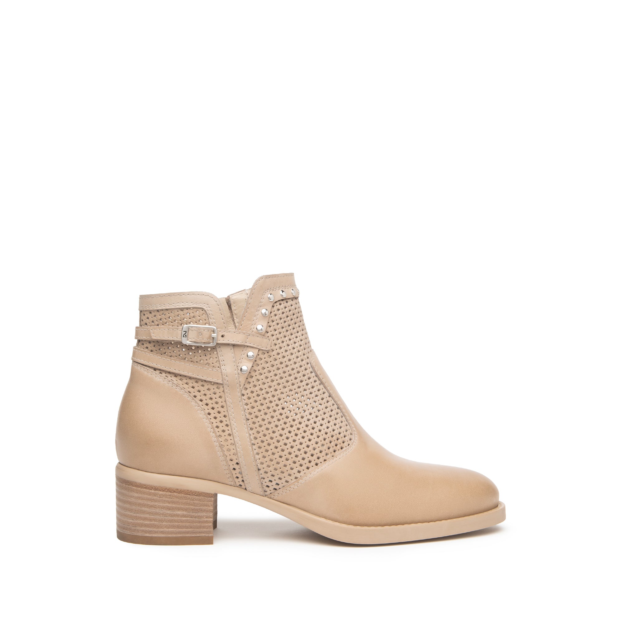 NEROGIARDINI Stivaletti da donna in pelle traforata - Musto Calzature srl