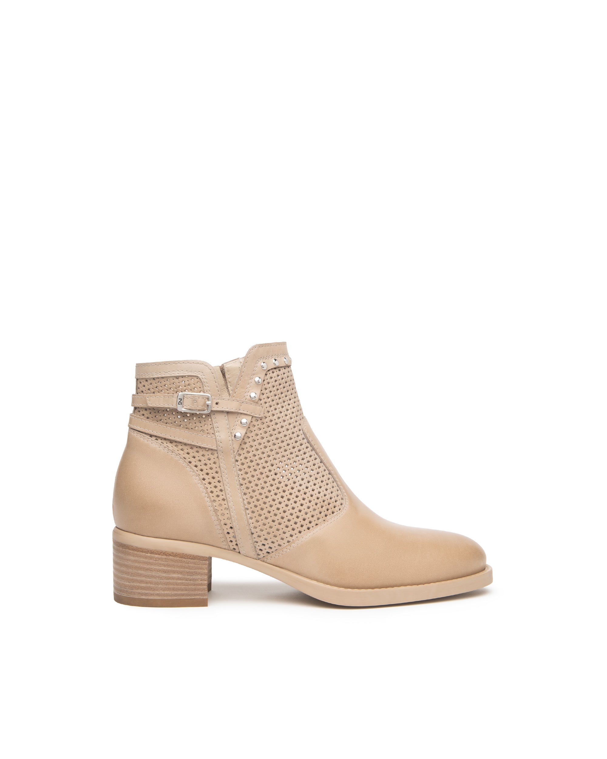 NEROGIARDINI Stivaletti da donna in pelle traforata - Musto Calzature srl