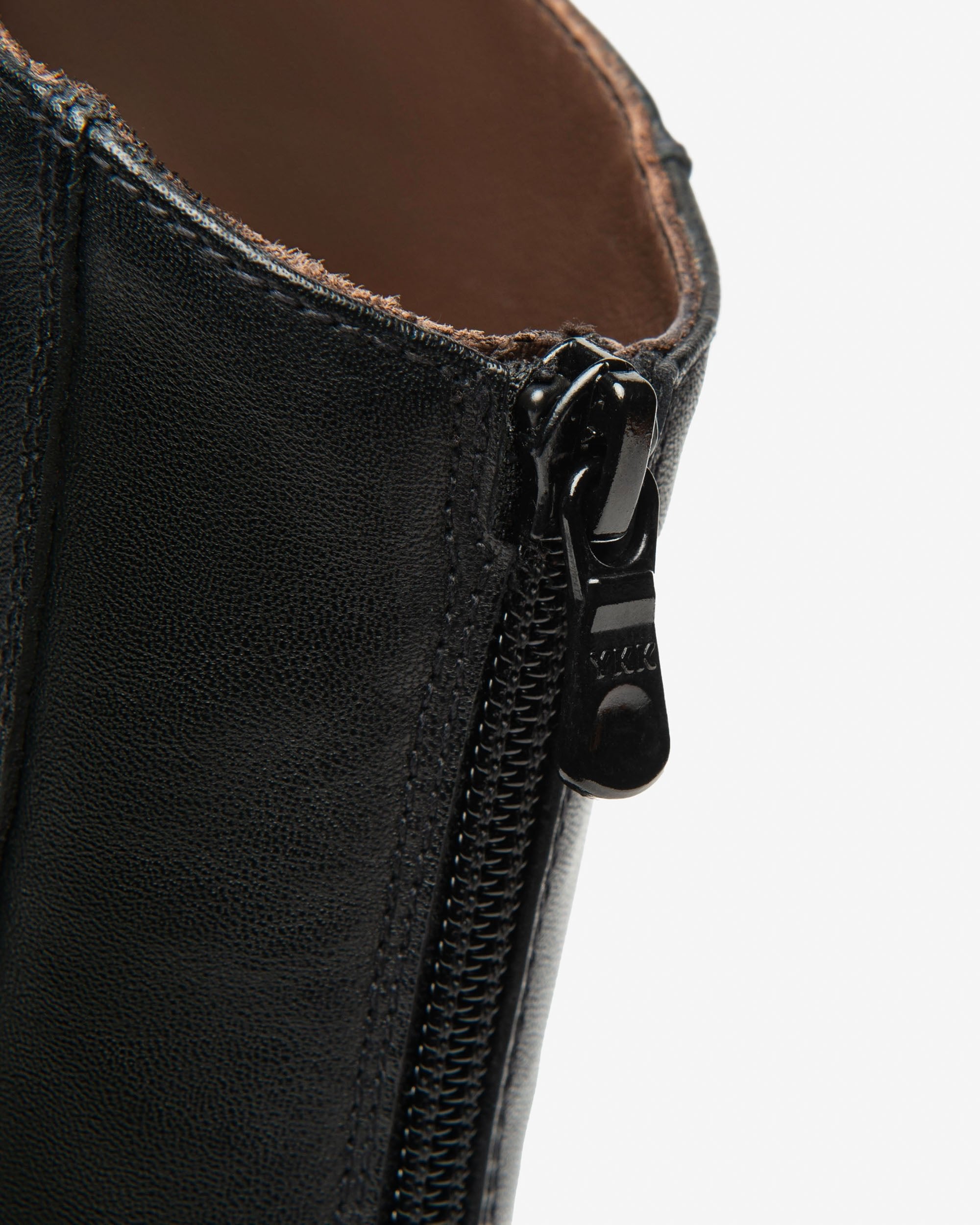 NeroGiardini stivaletti da donna in pelle con bordo assimetrico - Musto Calzature srl