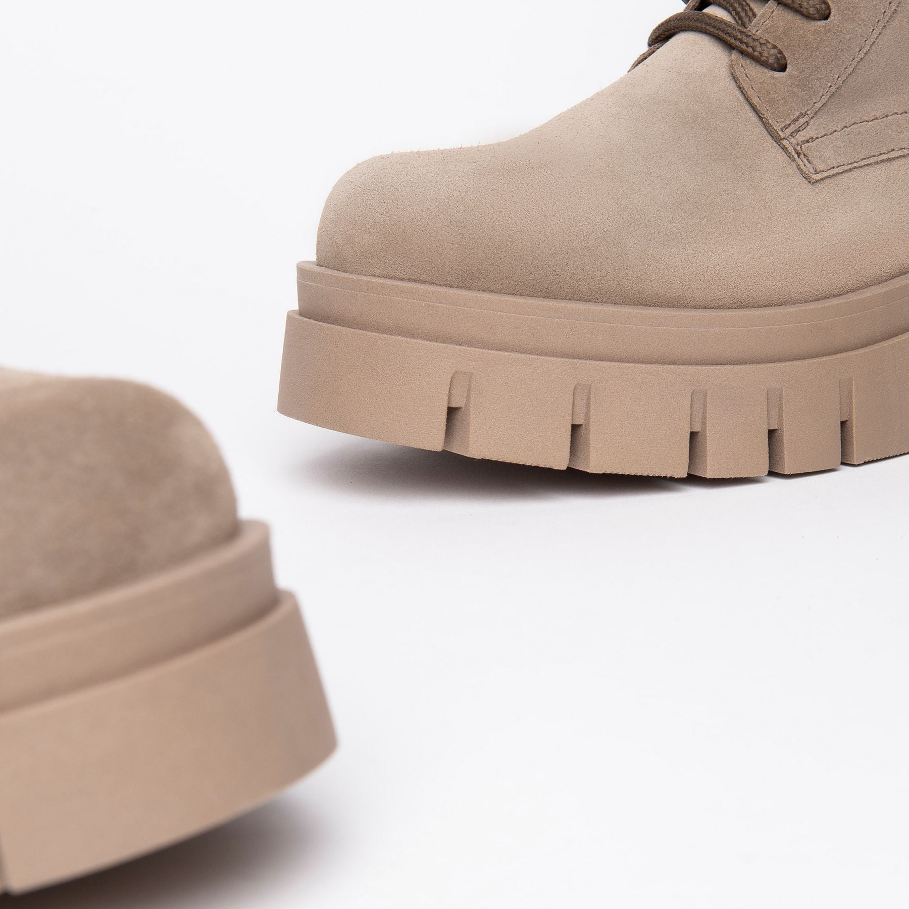 NEROGIARDINI Anfibi Camoscio I309093D - Musto Calzature srl