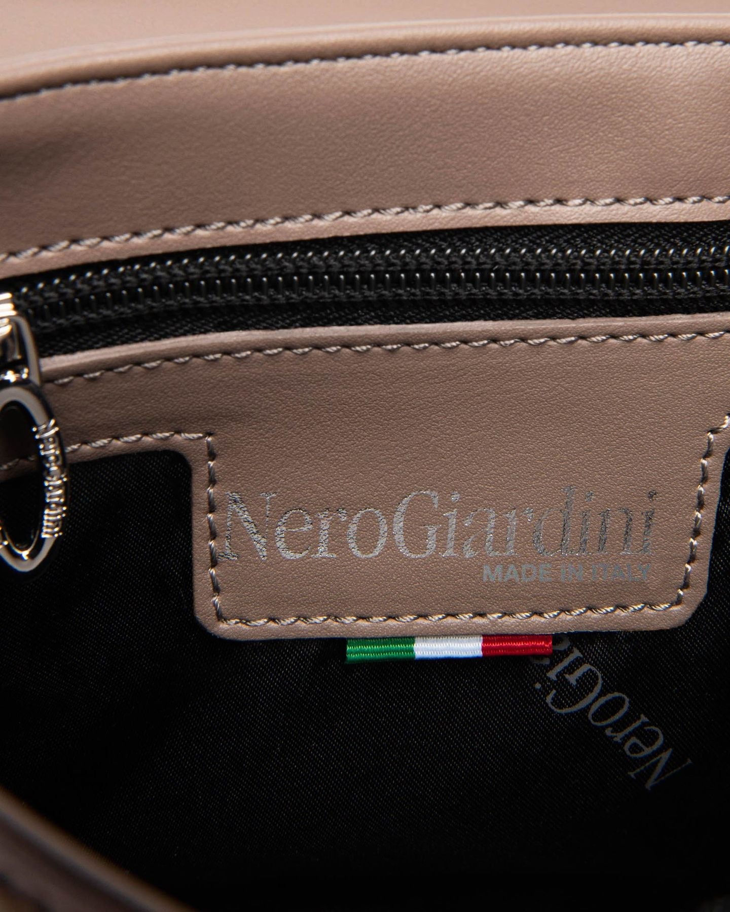 NEROGIARDINI Borse Vernice I443711D - Musto Calzature srl