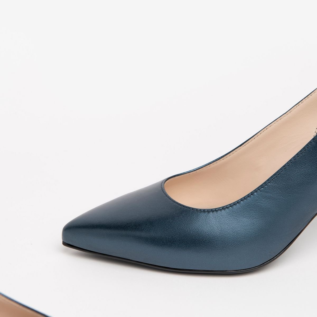 NEROGIARDINI Decolletè tacco basso Pelle E218342DE - 201 - Musto Calzature srl