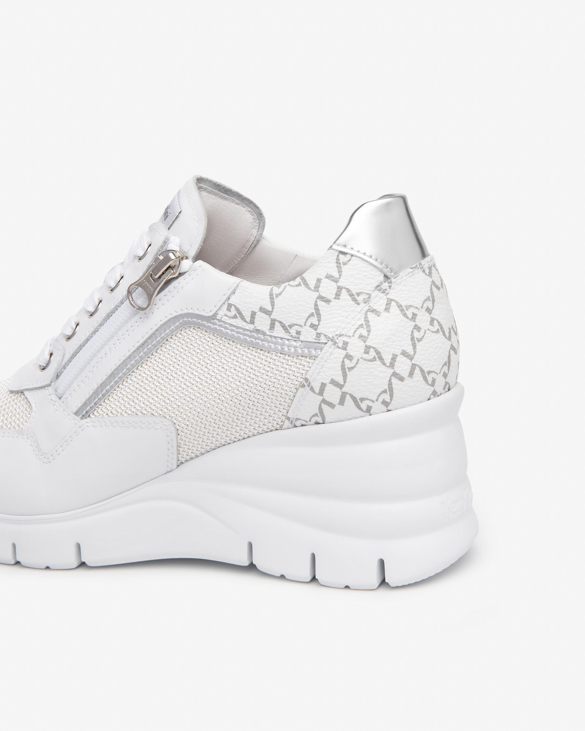 NEROGIARDINI Sneakers pelle e tessuto E512940D - Musto Calzature srl