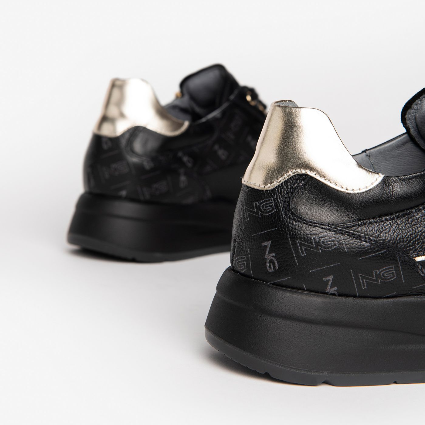 NEROGIARDINI Sneakers Pelle I205220D - Musto Calzature srl