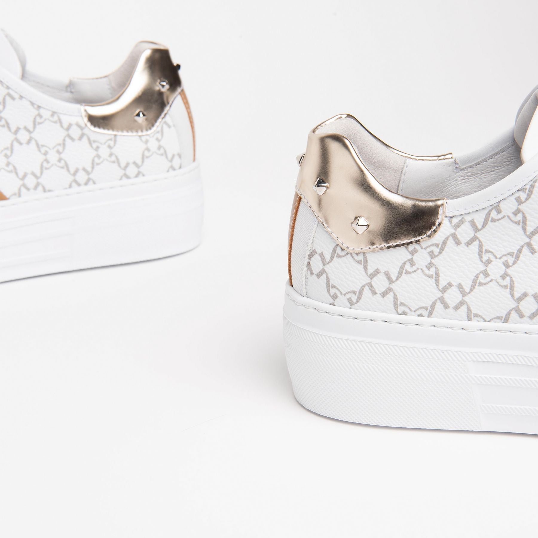 NEROGIARDINI Sneakers PELLE LOGATA E306531D - Musto Calzature srl