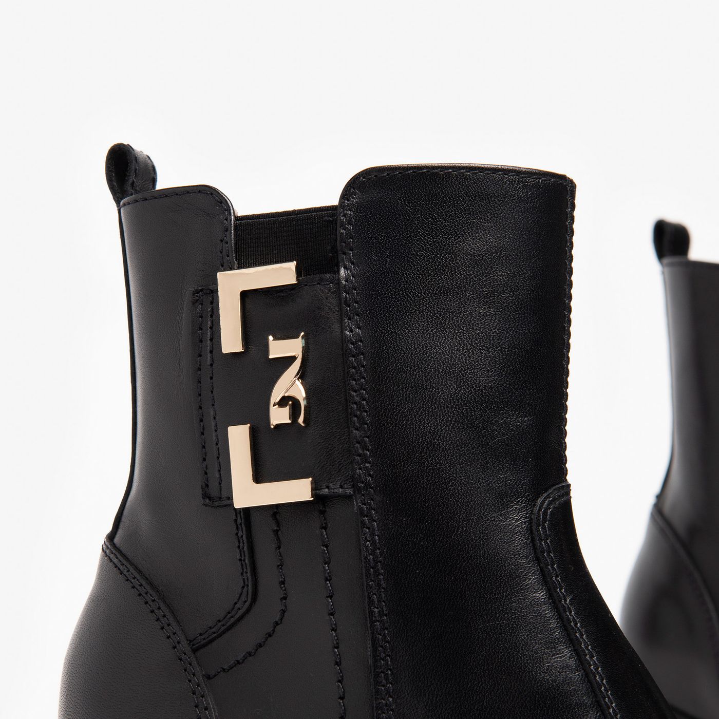 NEROGIARDINI Stivaletti Pelle I205860D - Musto Calzature srl