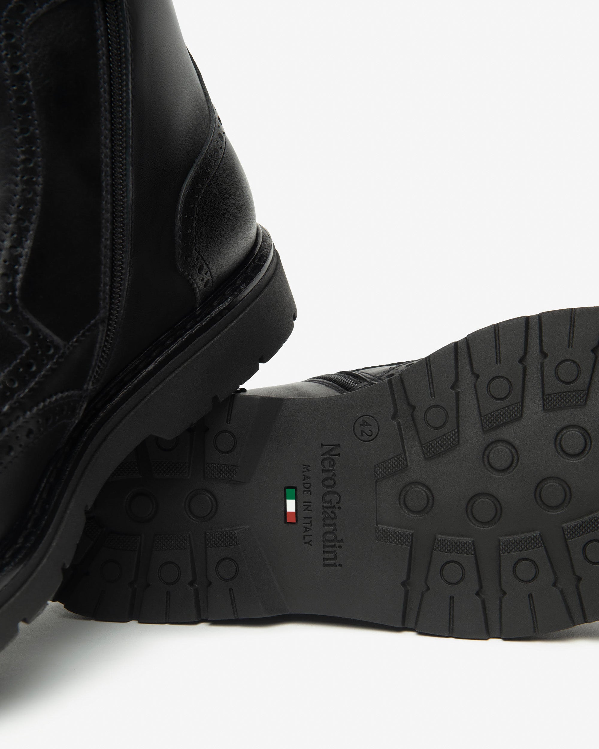 NeroGiardini Anfibi da uomo in pelle con dettagli wilson - Musto Calzature srl