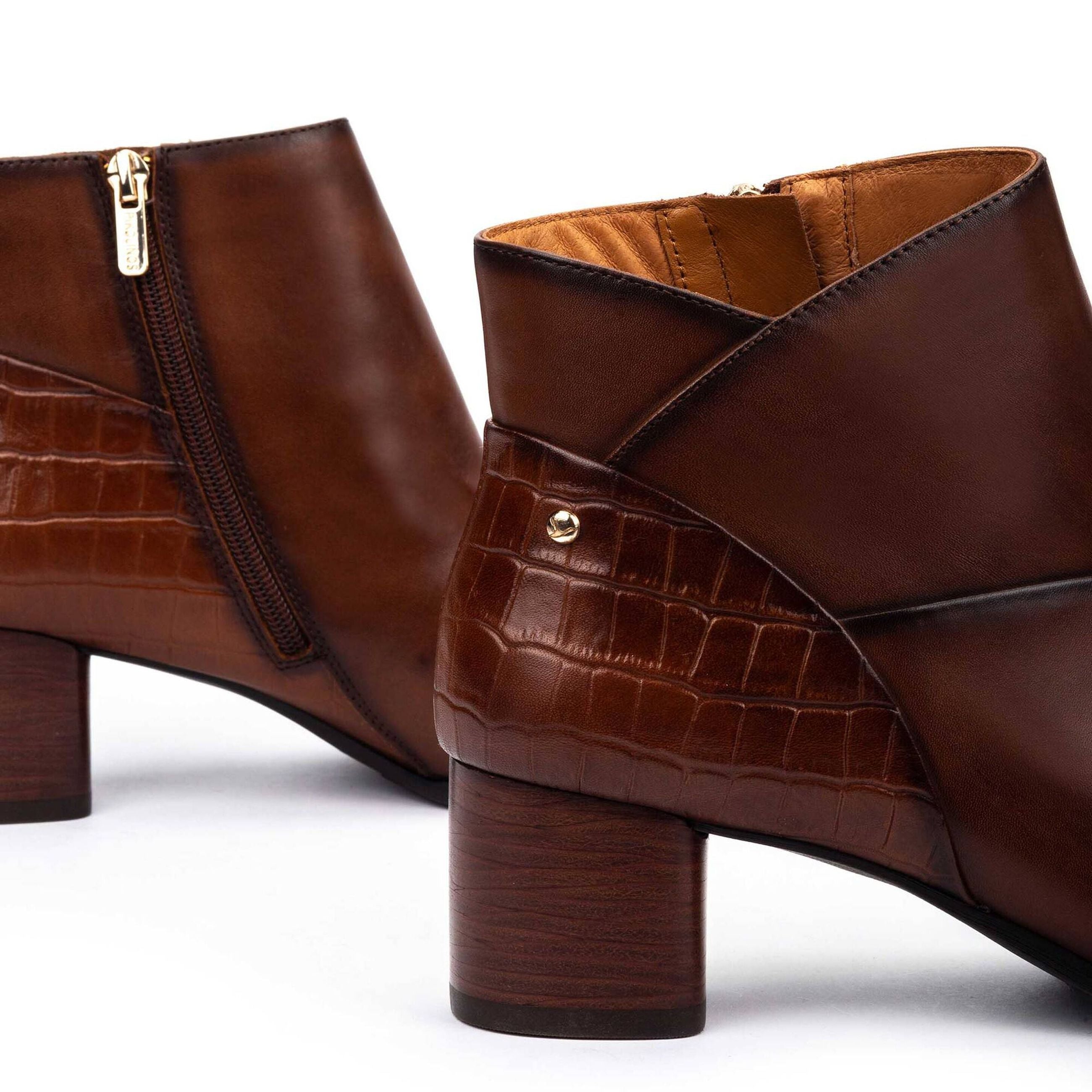 Pikolinos Stivaletti da donna in pelle CALAFAT - Musto Calzature srl