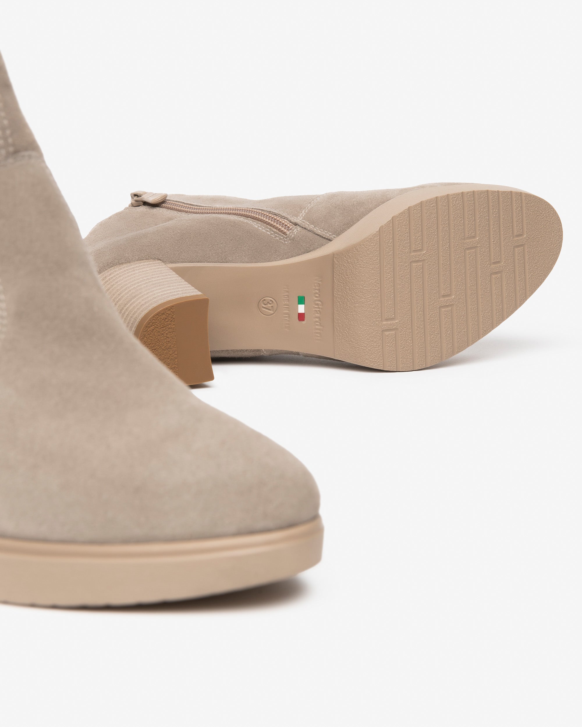 NeroGiardini Stivaletti da donna in camoscio - Musto Calzature srl