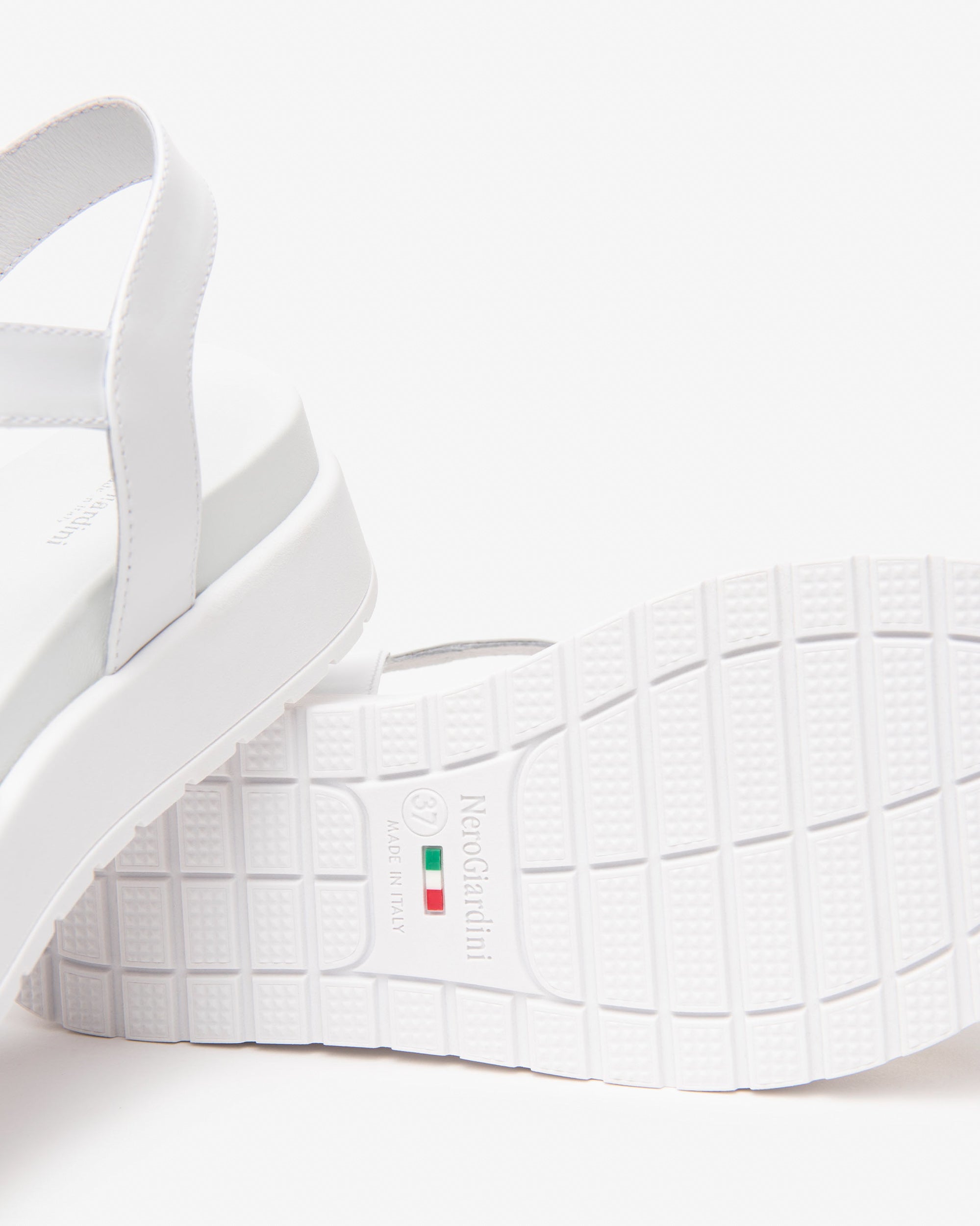 NeroGiardini sandalo donna comodo Made in Italy - Musto Calzature srl
