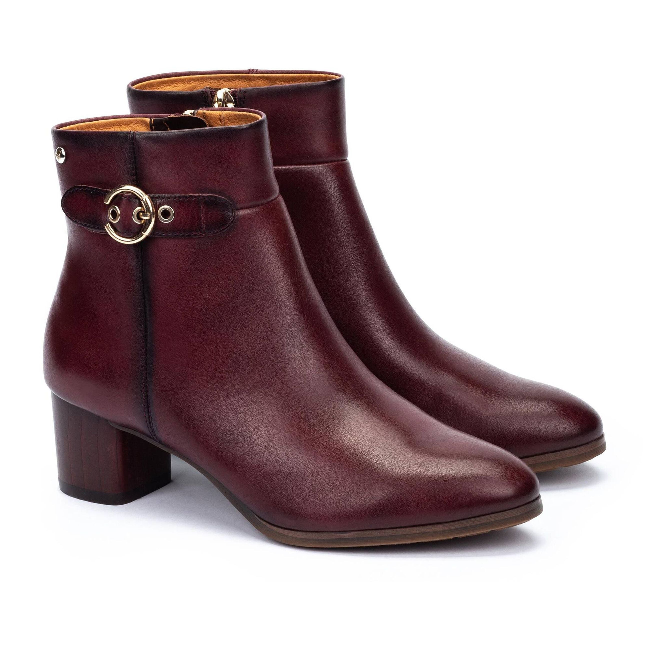 Pikolinos Stivaletti da donna in pelle con fibbia laterale CALAFAT - Musto Calzature srl