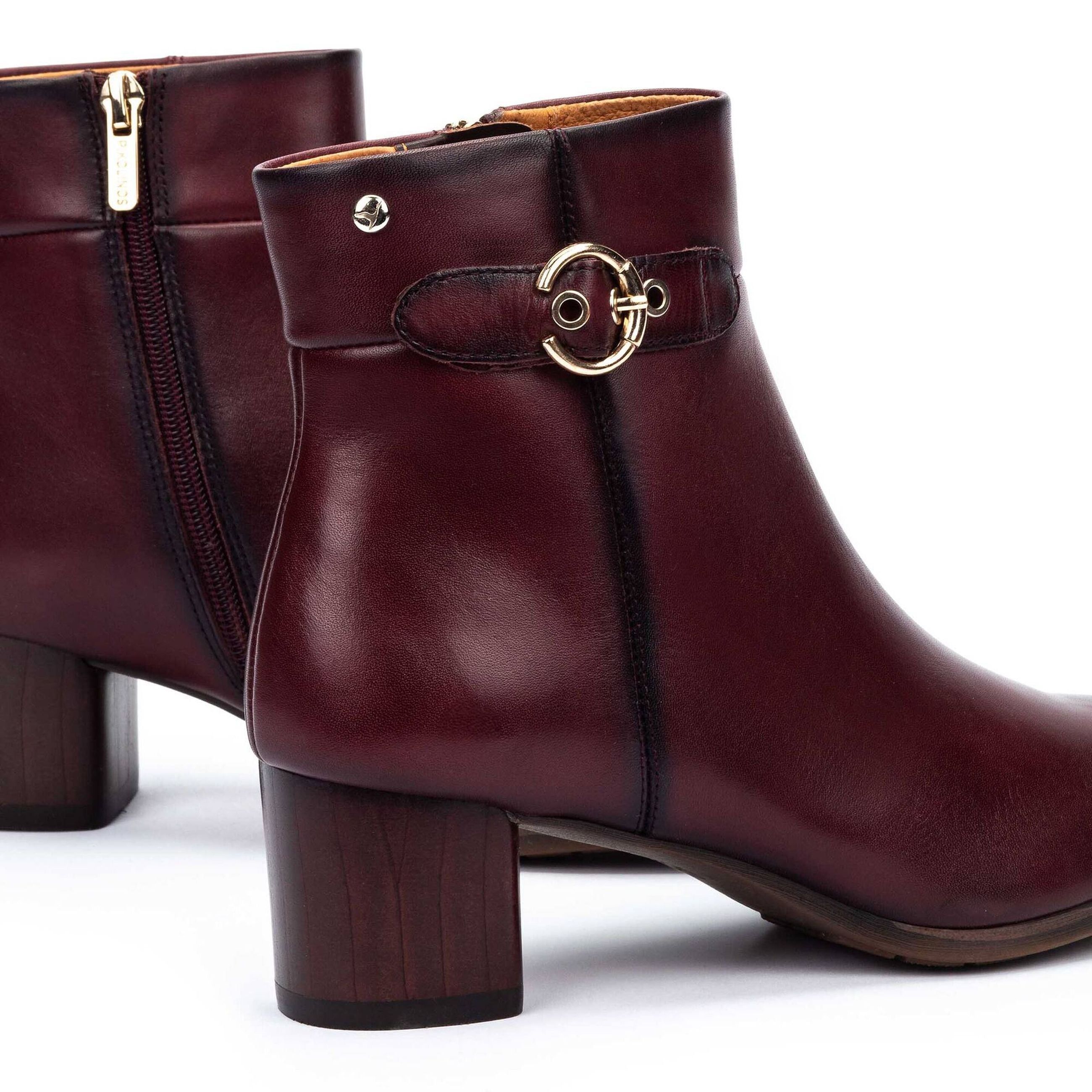 Pikolinos Stivaletti da donna in pelle con fibbia laterale CALAFAT - Musto Calzature srl