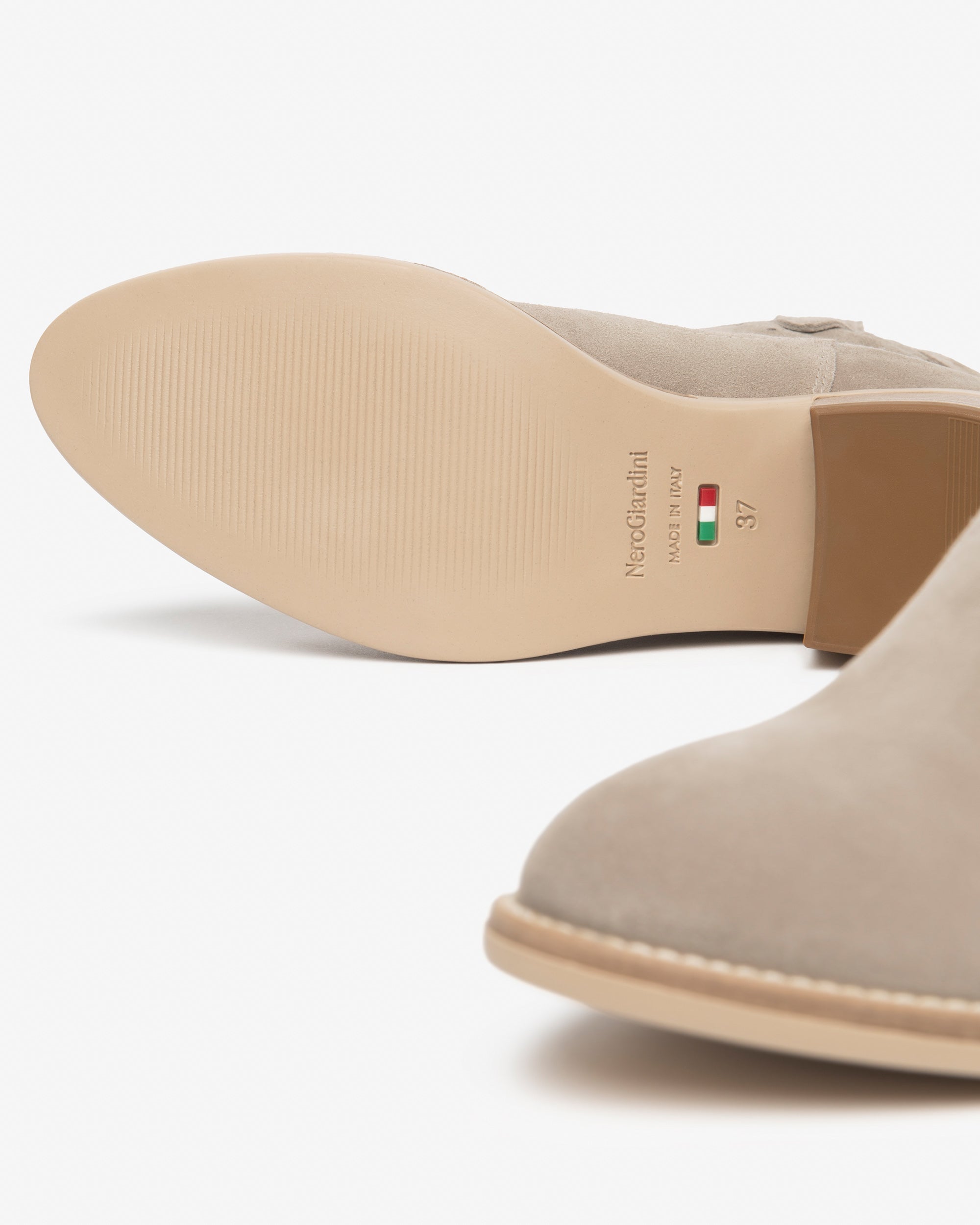 NEROGIARDINI Stivaletti Camoscio E615121D - Musto Calzature srl