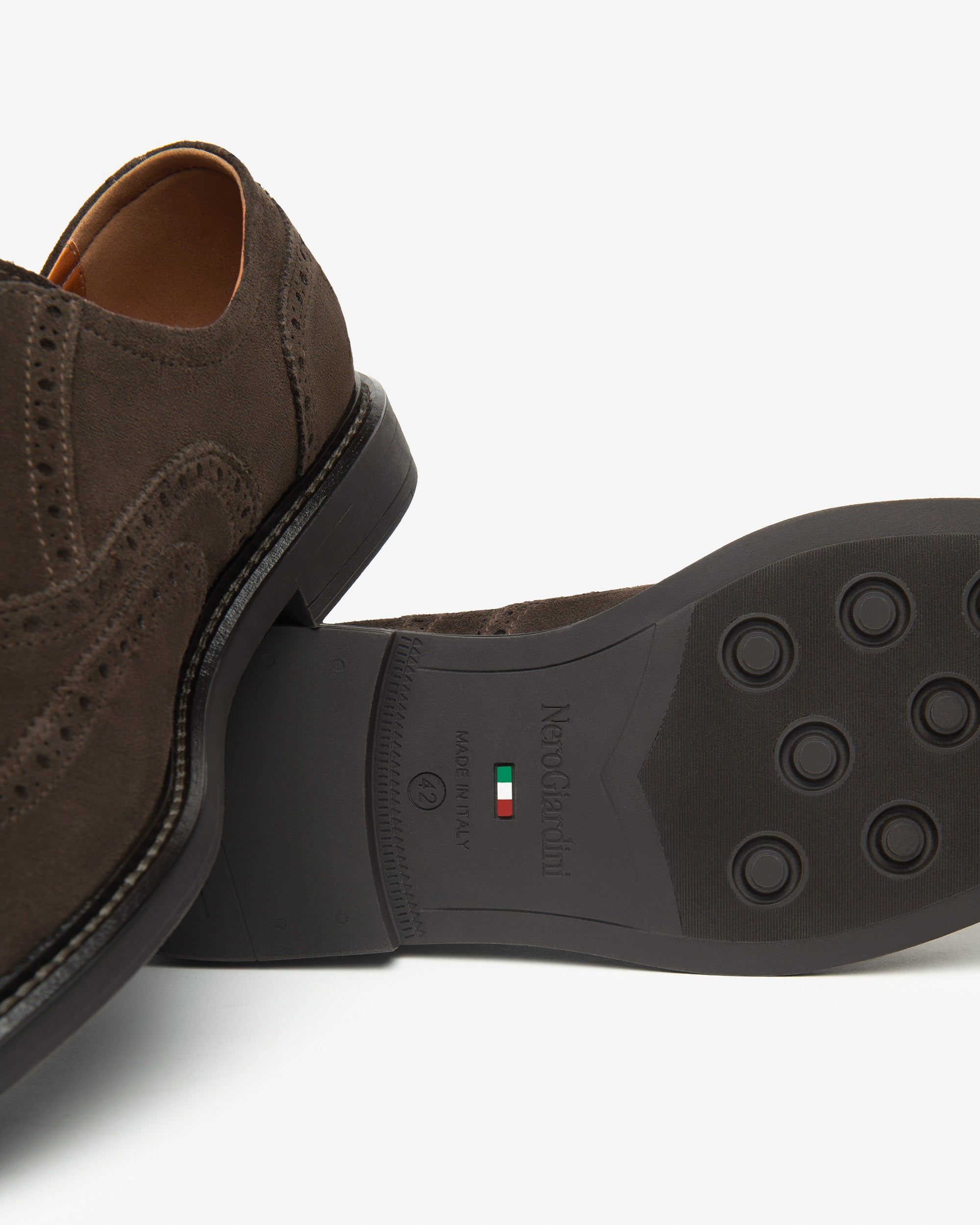 NeroGiardini Stringate da uomo in camoscio - Musto Calzature srl