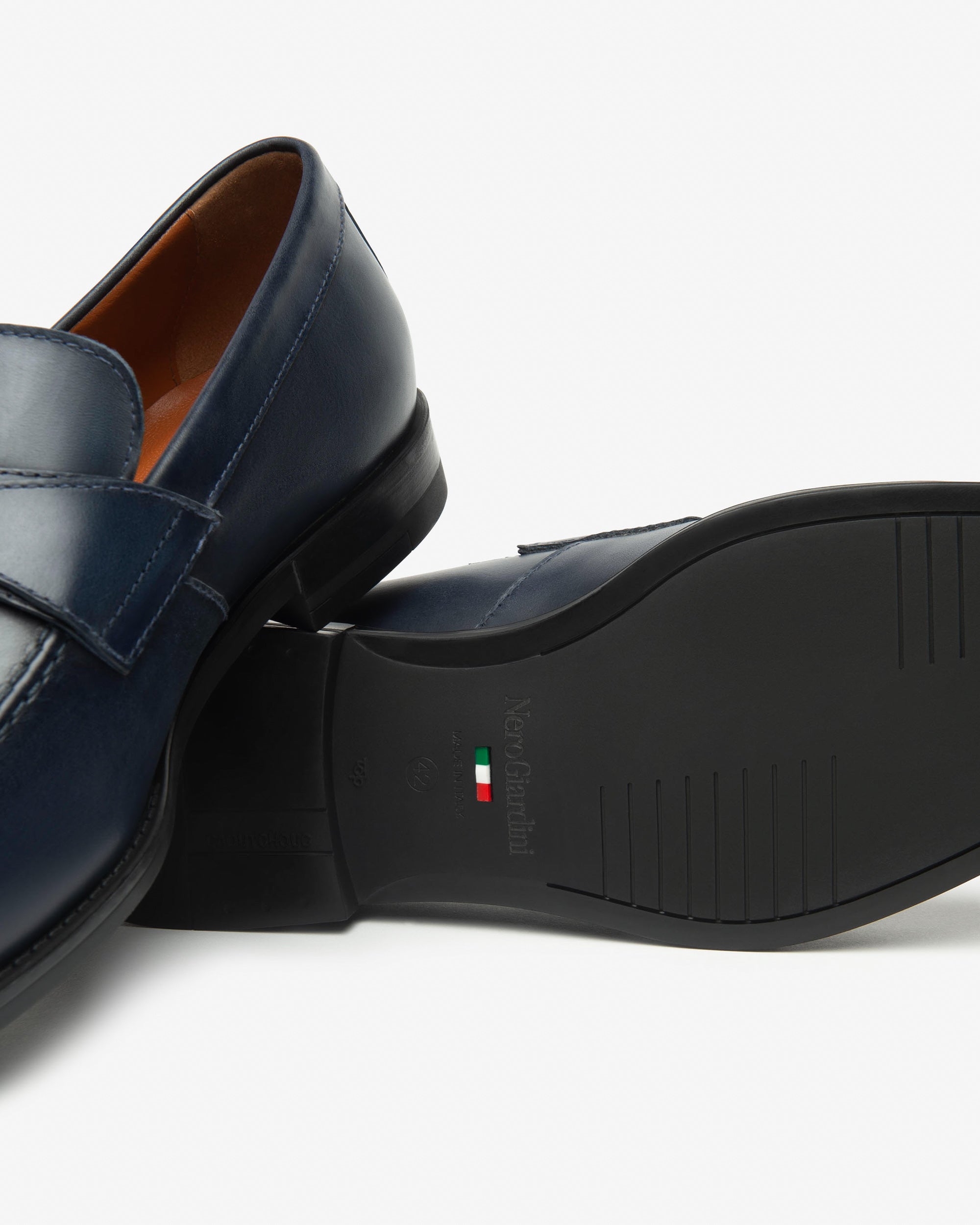 NeroGiardini: Mocassini Uomo in Pelle con Fibbia laterale