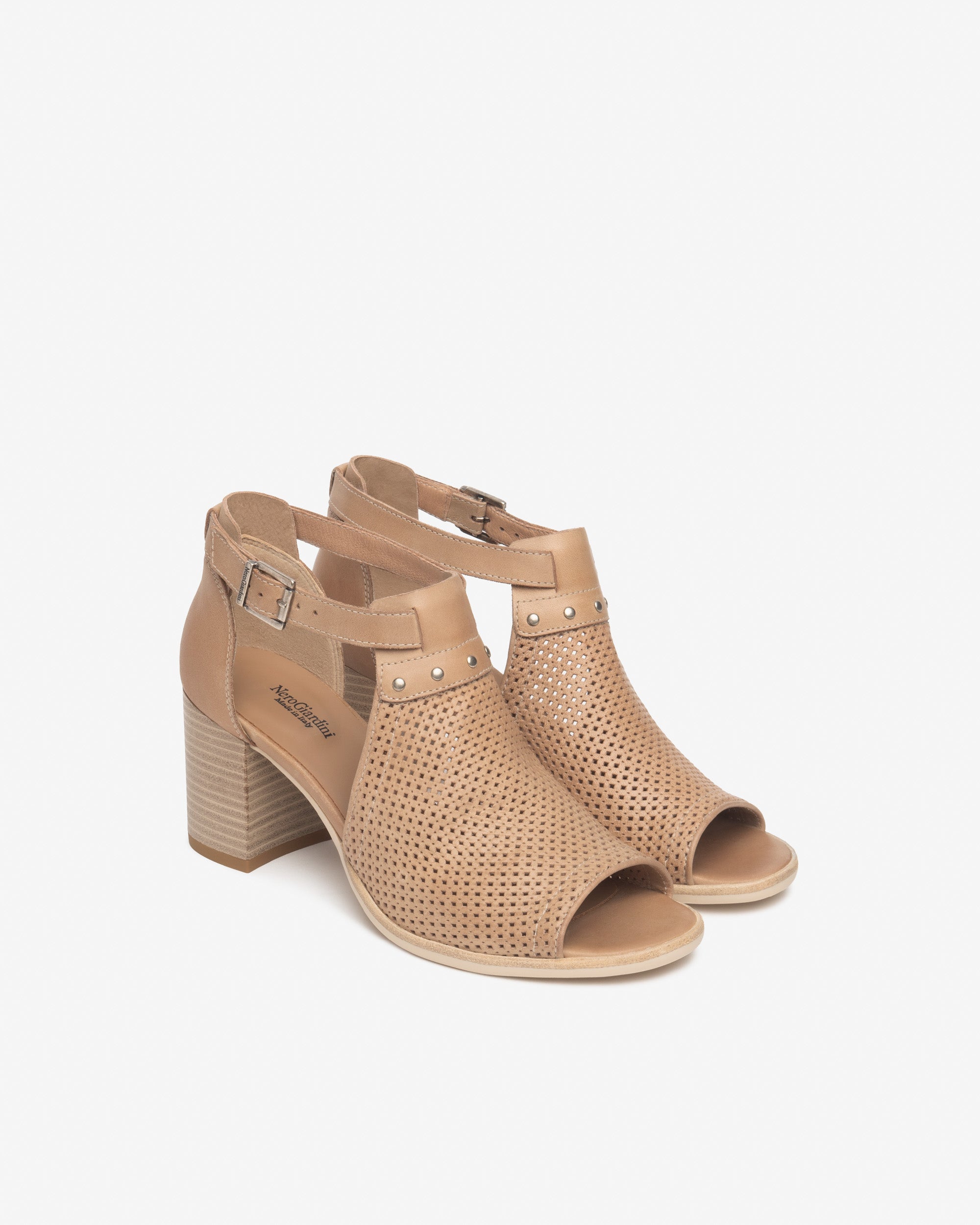 NEROGIARDINI Sandali Camoscio E615060D - Musto Calzature srl