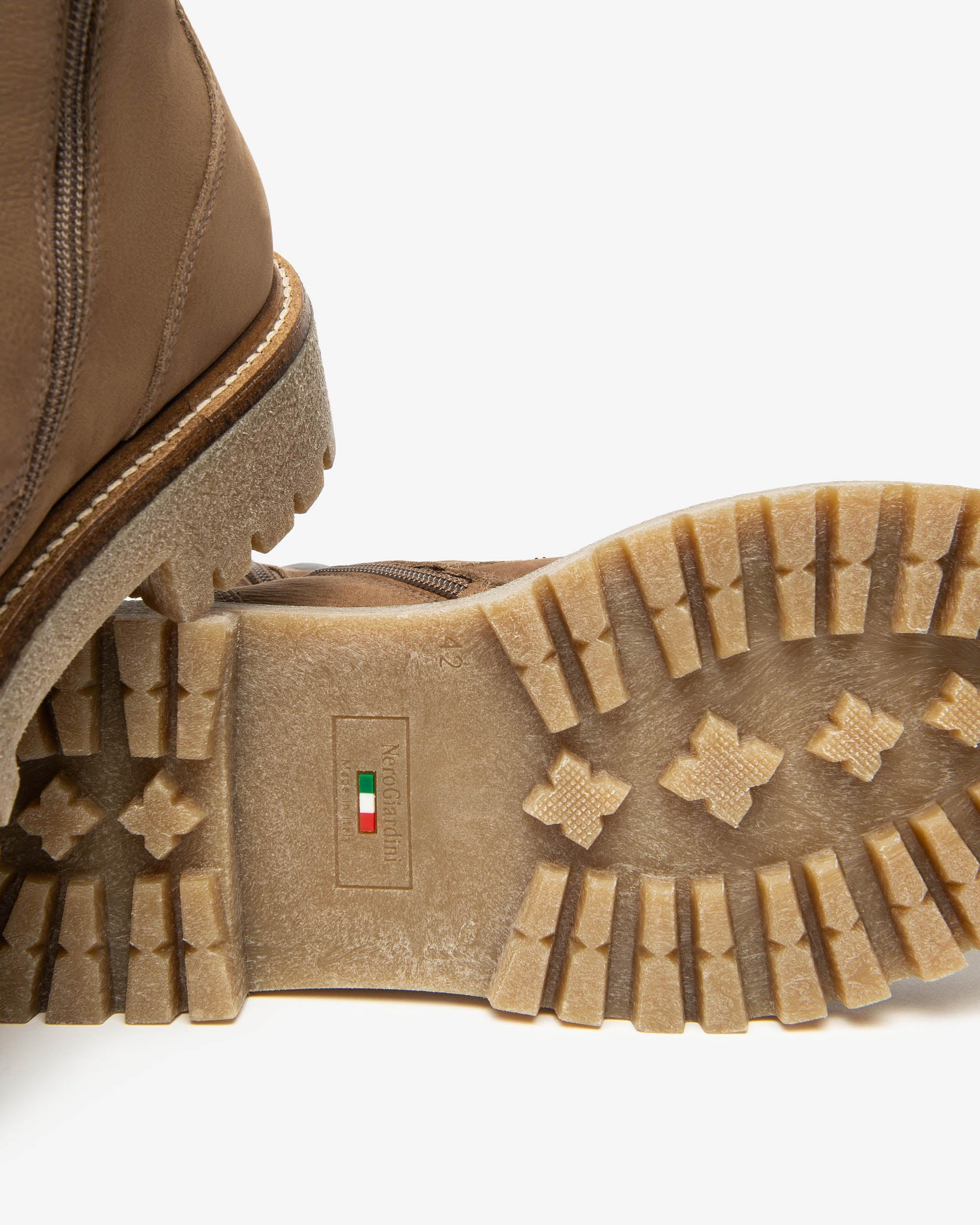 Stivaletti Uomo NeroGiardini: Comfort DryGo!® e Stile I501032U