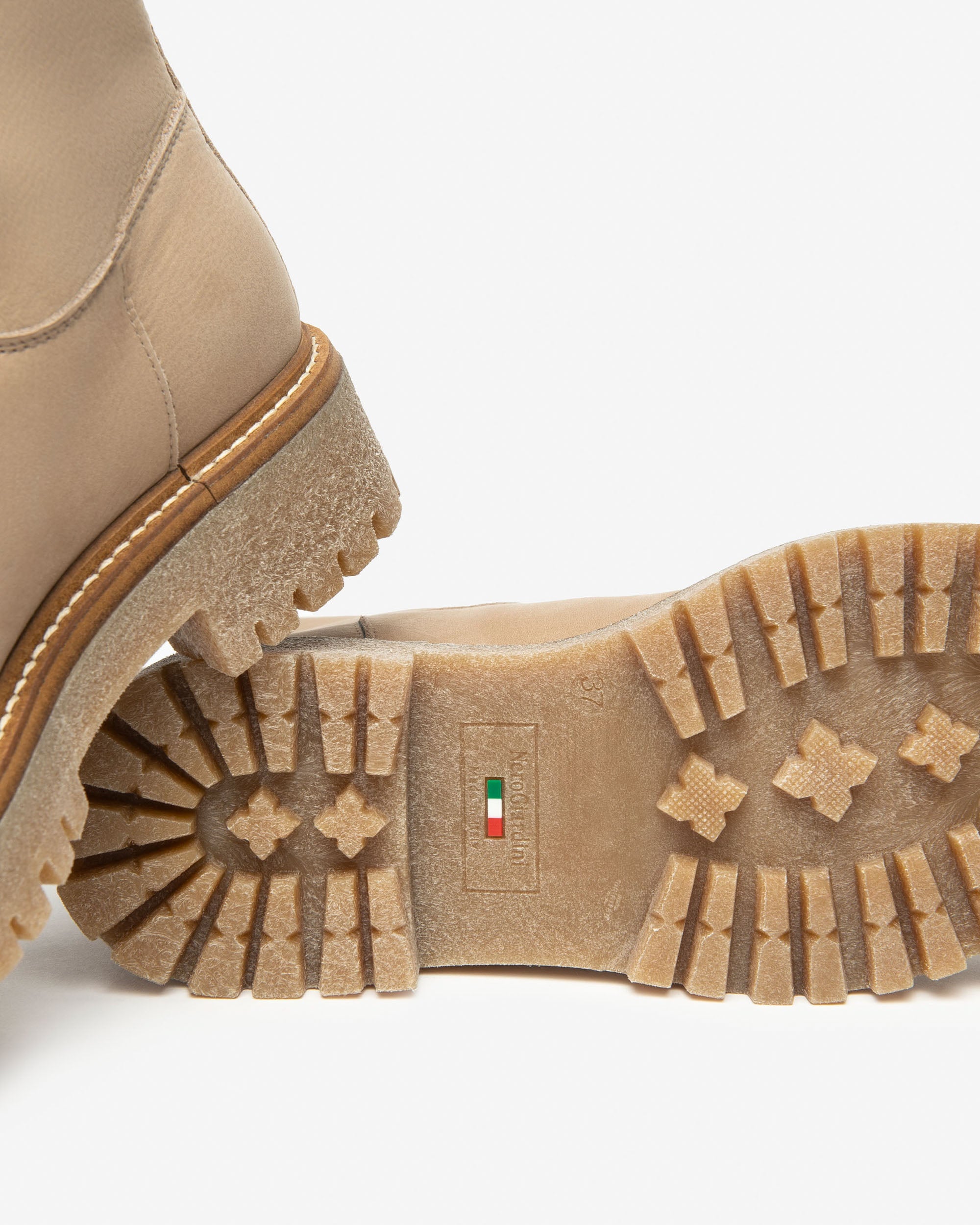 Stivaletti NeroGiardini | Comfort DryGo!® e Stile Unico I514921D