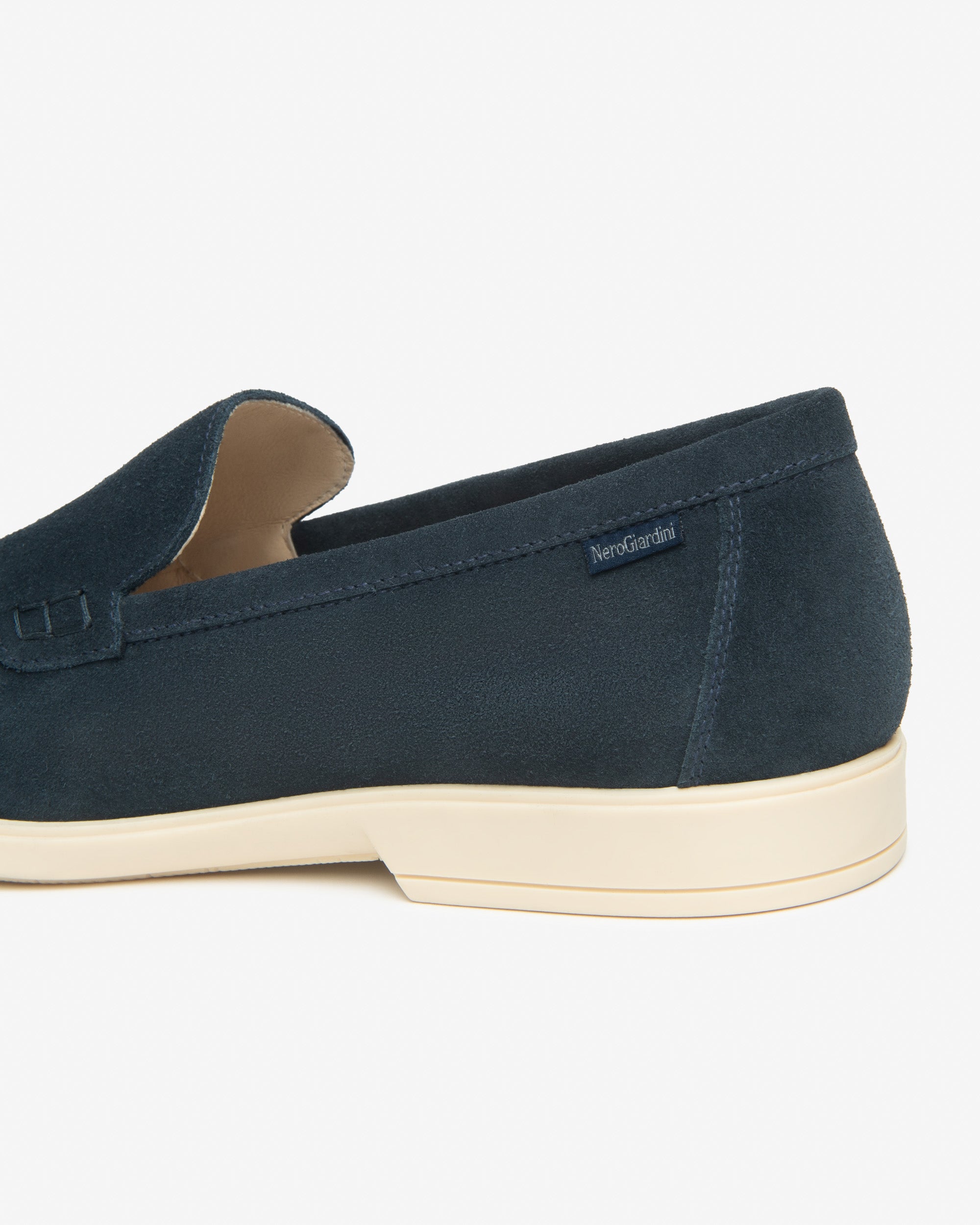 NEROGIARDINI Mocassini uomo Camoscio E601060U - Musto Calzature srl