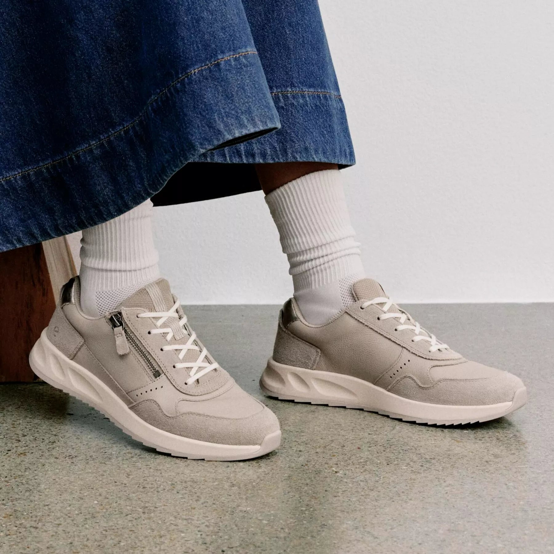 ECCO Sneakers camoscio e pelle OTM 237823 - 61501 - Musto Calzature srl